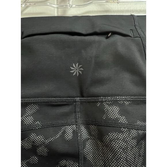 Athleta Moonlight Precision 7/8 Floral Print Mesh Leggings Black Gray Small - Picture 4 of 13